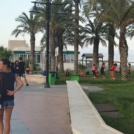 Golf Coast Alamos, Primera Linea De Playa * טורמולינוס