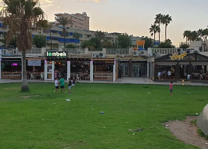 Golf Coast Alamos, Primera Linea De Playa Торремолинос